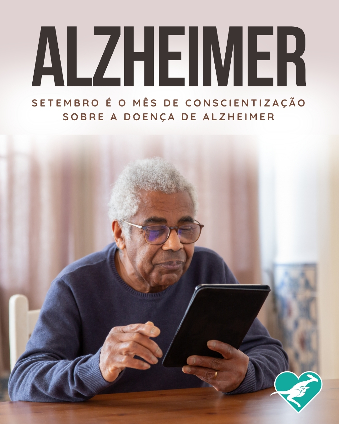Alzheimer: informação, segurança e acolhimento

Setembro é o mês de conscientização sobre a Doença de Alzheimer. É um período importante para falar sobre memória, prevenção, acompanhamento e os cuidados necessários para proporcionar mais qualidade de vida à pessoa idosa.

No dia 17 de setembro, também é celebrado o Dia Mundial da Segurança do Paciente. Para o idoso com Alzheimer, um ambiente seguro, uma rotina organizada e o acompanhamento de profissionais preparados são fundamentais para reduzir riscos e oferecer mais tranquilidade.

Porque cuidar também é acolher, proteger e respeitar.

#Alzheimer #SetembroAlzheimer #SegurancaDoPaciente #SaudeDoIdoso #CuidadoHumanizado #PessoaIdosa #ResidencialSenior #SeteLagoas #ResidencialCanguru #cuidadorescanguru #cuidadoresdeidosos